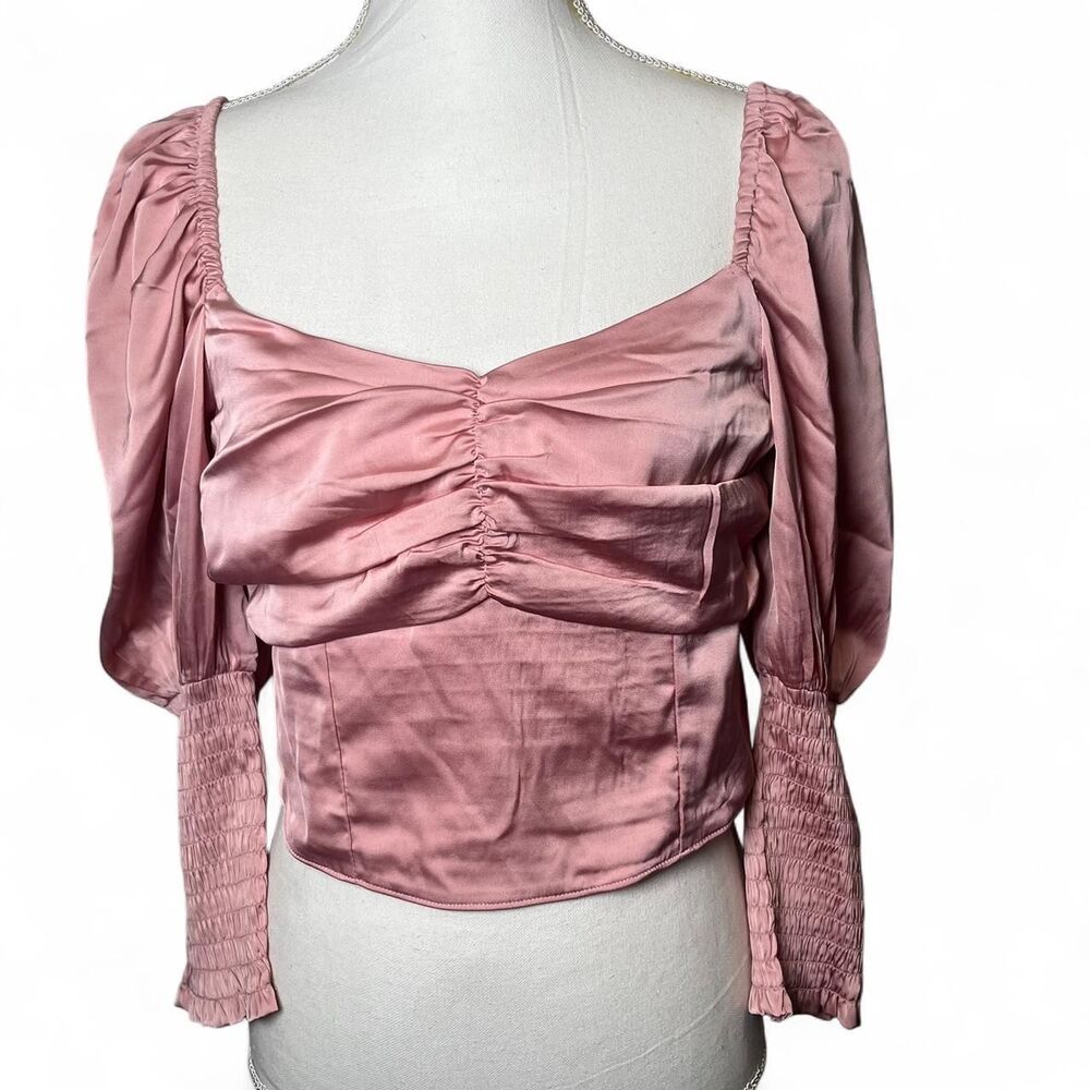 H&M Pink satin crop top Size Medium NWT - Picture 3 of 5